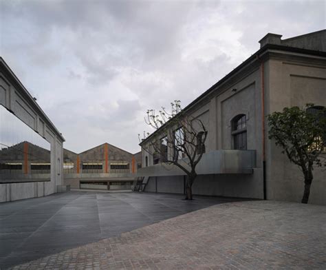 fondazione prada milano storia ex distilleria società italiana spiriti|Storia Fondazione Prada MILANO: arte e cultura visionaria .